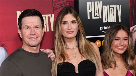 Mark Wahlberg's oldest daughter leaves parents emotional wearing mom ...