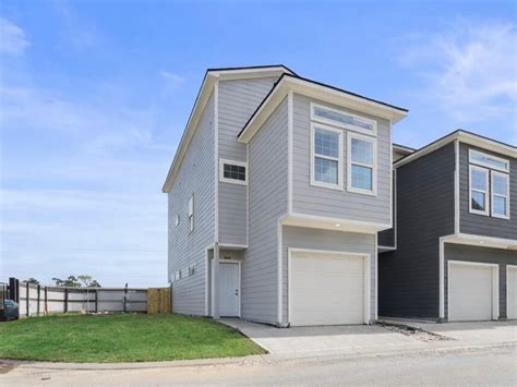 18846 Elegance Ave, For Sale in Spring - eXp Realty