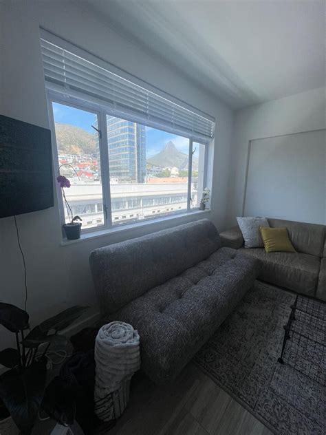 Ocean views in the heart of Three Anchor Bay - Flats for Rent in Cape ...