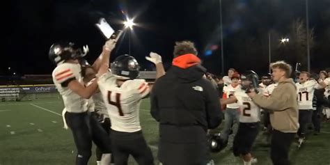 Oregon crowns high school football champs over weekend packed with ...