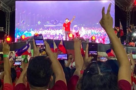 Skipping TV debate, Marcos Jr. dances at final Pangasinan sortie | ABS ...