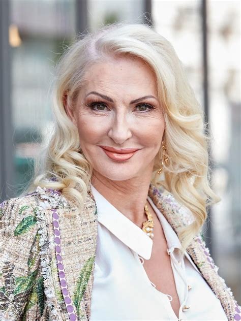 Star News: Aktuelle Promi-News, Unterhaltung, Royals & mehr