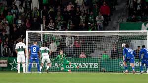 Real Oviedo - Elche: TV, horario y cómo ver LaLiga Hypermotion online ...