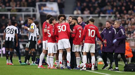 VIDEO: Furious Michael Carrick didn't speak to a SINGLE Man Utd player at full-time of Newcastle ...