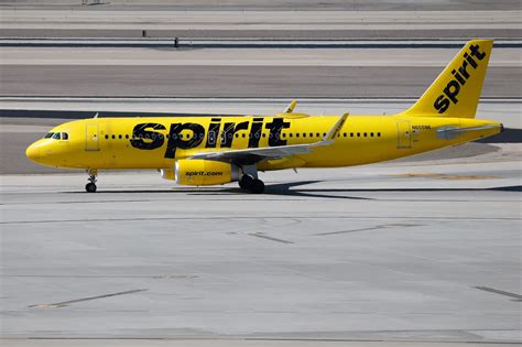 Trump says ‘maybe’ the federal government should help Spirit Airlines – DNYUZ