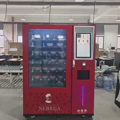 Factory Fully Automatic Microwaved Frozen Hot Food Vending Machine for ...