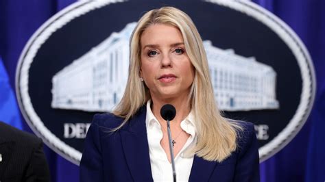 Before-and-after pics of Pam Bondi show how weight loss transformed her face