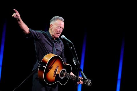 Springsteen's new single calls out 'King Trump's private army'