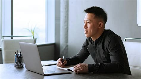 Man lands multiple job offers after this one shift in mindset during ...