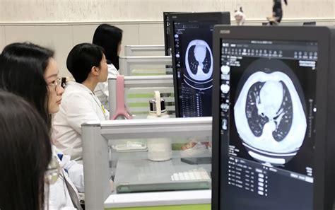 AI breakthroughs and funding boost reshape biomedical research