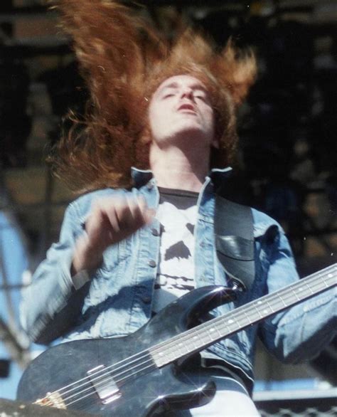 Hiro🇯🇵 on Instagram: "#Hozier 18/10 2019 Vancouver Photo via alehxah ...