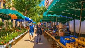 What is daily life like in Blanes?