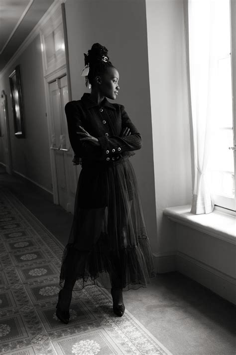Get Ready With Lupita Nyong’o for Chanel’s Cruise Show in Lake Como