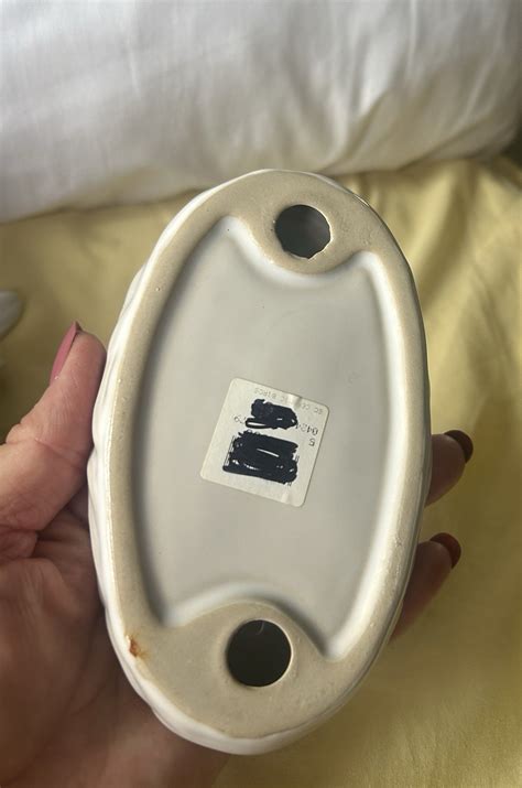 Cracker Barrel Collection Salt and Pepper Shakers - Collectibles