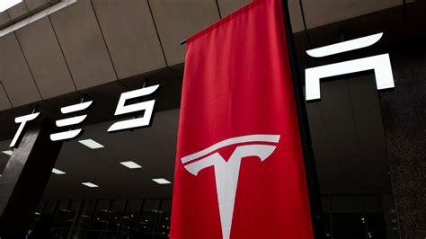 Tesla News - Automotive News