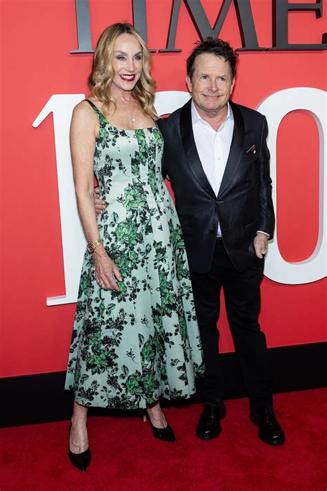 Michael J. Fox’s Wife Tracy Pollan ‘Gives Him the Strength to Keep ...