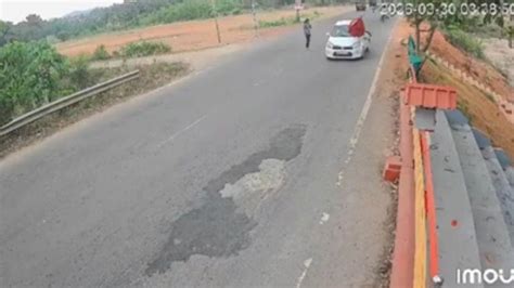 Karnataka: Woman flung into air after car hits her, accident caught on ...