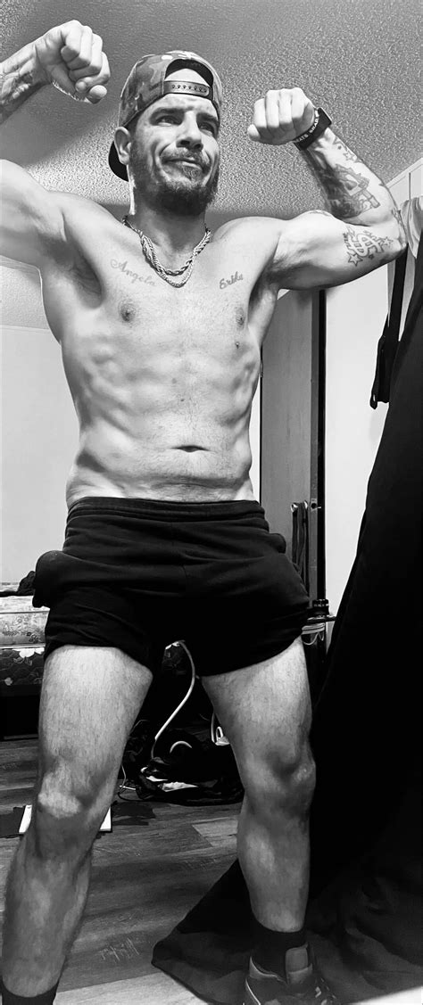 Max (@max.arg) | OnlyFans – 2 Photos & 17 Videos [Free] – Only fans leaks