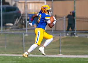 Big fourth quarter TD passing play carries Middletown past Big Spring ...