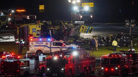 Pilot and copilot killed in collision at LaGuardia Airport