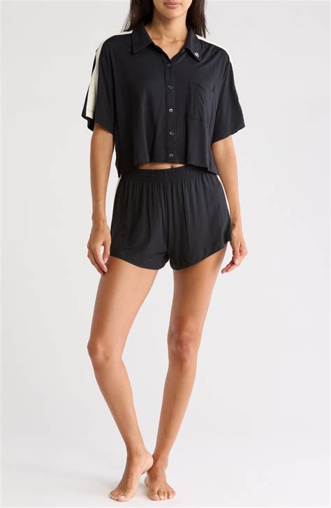 Alice + Olivia x Big Feelings Madden Short Sleeve Top & Shorts Pajamas | Nordstromrack