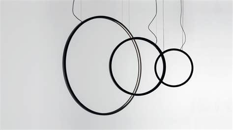 O floor lamp - Novo Ambiente | Catálogo