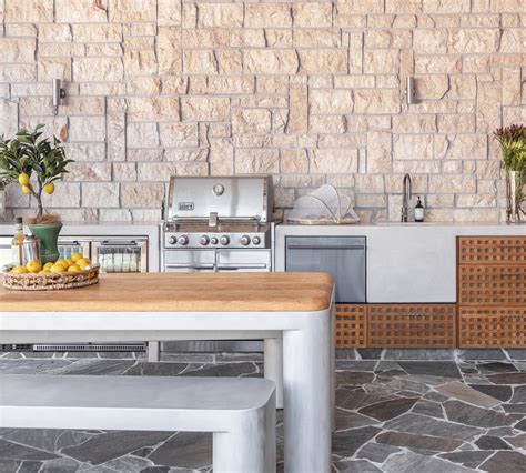 Ravenna Travertine Inverted Finger Mosaic Tile | ABI Interiors