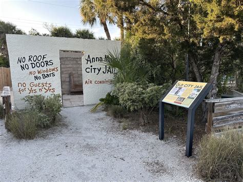 The Old Jail Anna Maria: A Historic Pine Avenue Guide