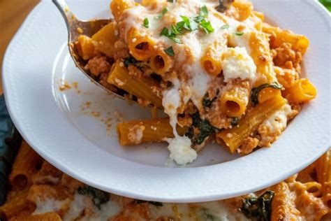 Healthy Baked Ziti with Ground Turkey and Spinach - Savory Discovery