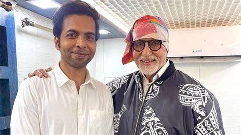 Amitabh Bachchan stops Abhishek Banerjee from touching his feet
