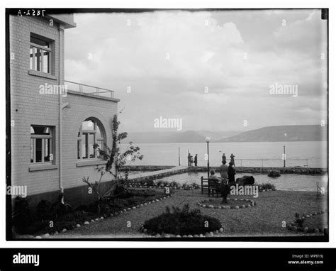 Boat taking water Black and White Stock Photos & Images - Alamy
