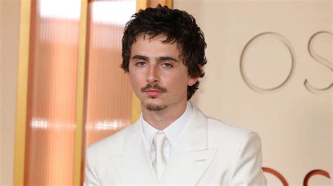 Fastest man in the world Noah Lyles responds to criticism of his painted nails