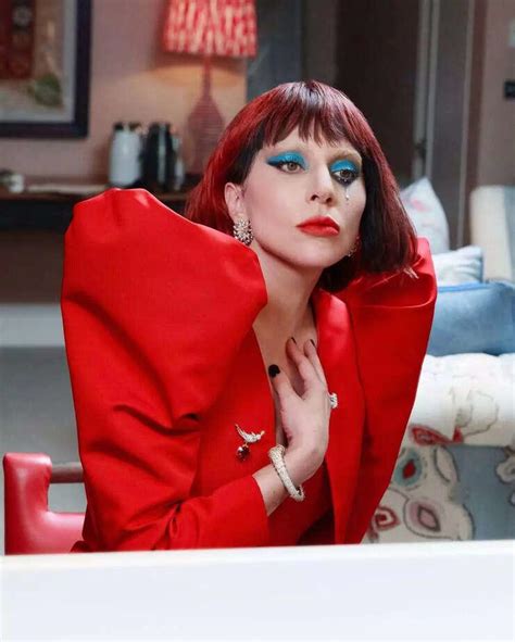 After grabbing Ariana Grande in Singapore, Aussie influencer Johnson ...