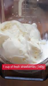 Easy amazing homemade strawberry milkshake