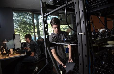 VIDEO: What is Modern Youth Apprenticeship? | CareerWise