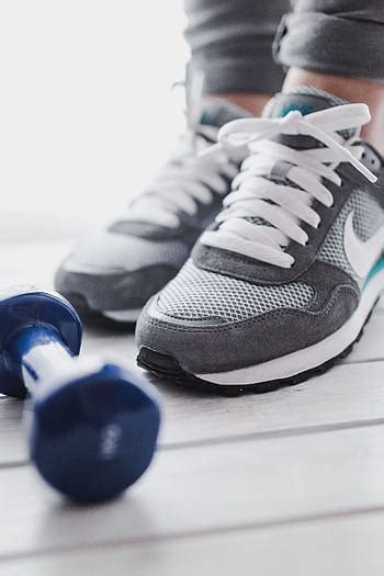 ropa activa, botella de agua, fitness interior, estilo de vida ...