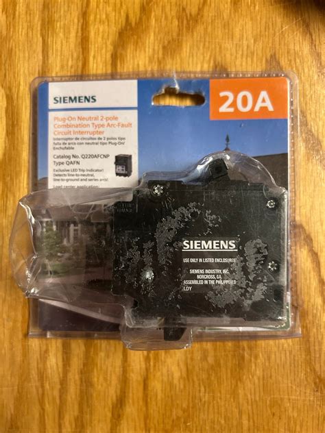 Siemens Plug-On Neutral 20A Combo Type Arc-Fault Circuit Interrupter ...