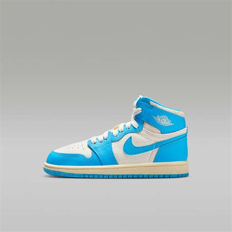 Jordan 1 Retro High OG 'UNC Reimagined' Younger Kids' Shoes. Nike FI