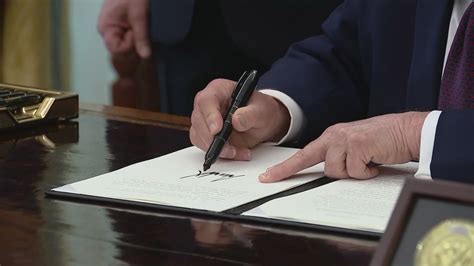 Trump signs order directing creation of a national voter list, a move sure to face legal challenges