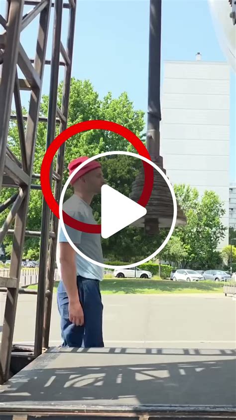 Circus Performer Training 😱 - NewsBreak