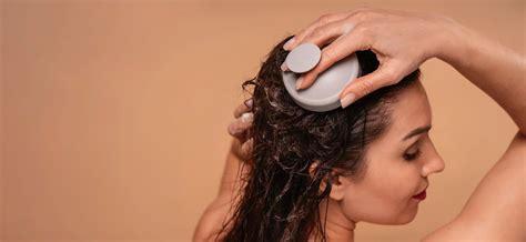Is Rubbing Natural Paste on Your Scalp a Safe Habit for Thinning Hair? – dogpjs.com