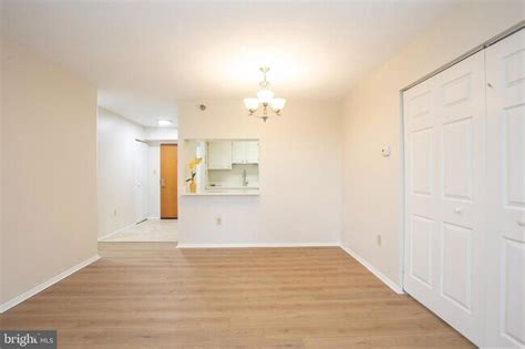 1808 Old Meadow Rd Unit 507 Off-Campus Housing, McLean, VA