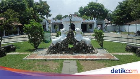 Wisata Sejarah dan Budaya, Jangan Lupa Berkunjung ke-4 Keraton di Cirebon