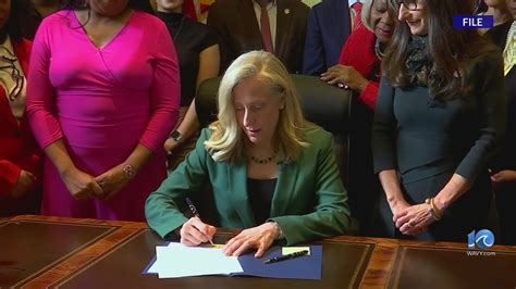 Gov. Spanberger signs legislation to raise minimum wage, career opportunities