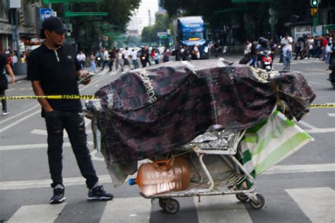 Más de 8 horas de bloqueo en Avenida Juárez: comerciantes exigen 26 ...