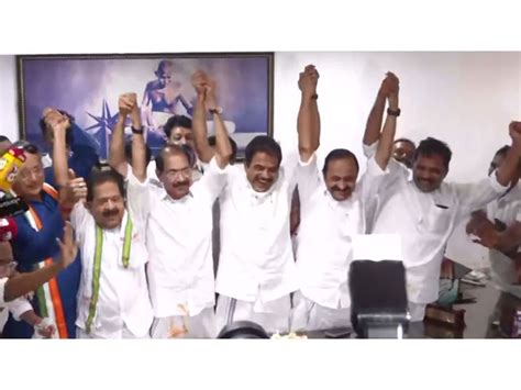 Keralam: Congress leaders celebrate as UDF heads towards return to ...
