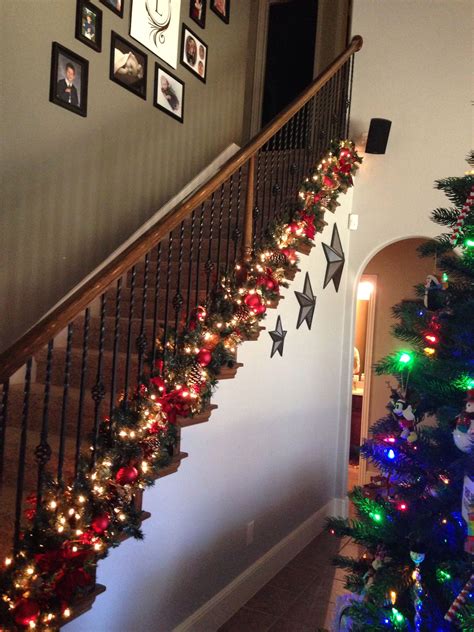 Christmas Staircase Decor: The Ultimate Guide To Transform Your ...