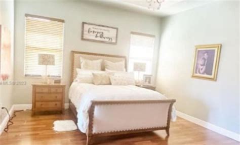 Large Property Situated for Family Events, Access to Miami and Florida ...