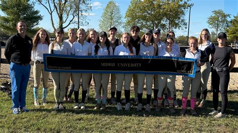 Dorsey earns reserve honors as hunt seat tunes up for IHSA Regionals ...