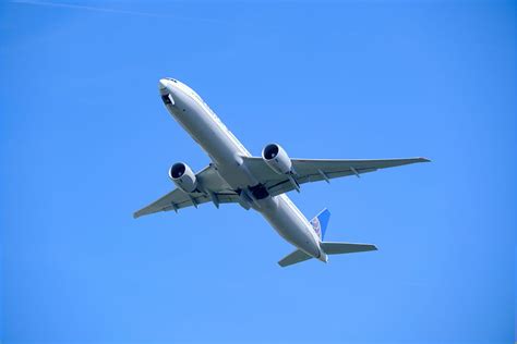 Travel advisory issued for 32 countries ahead of spring break